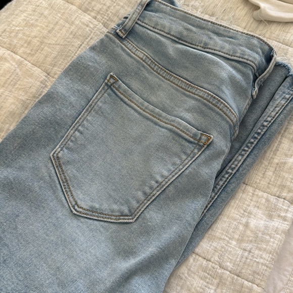 Old Navy EUC Flare Jeans 8P - Picture 4 of 5